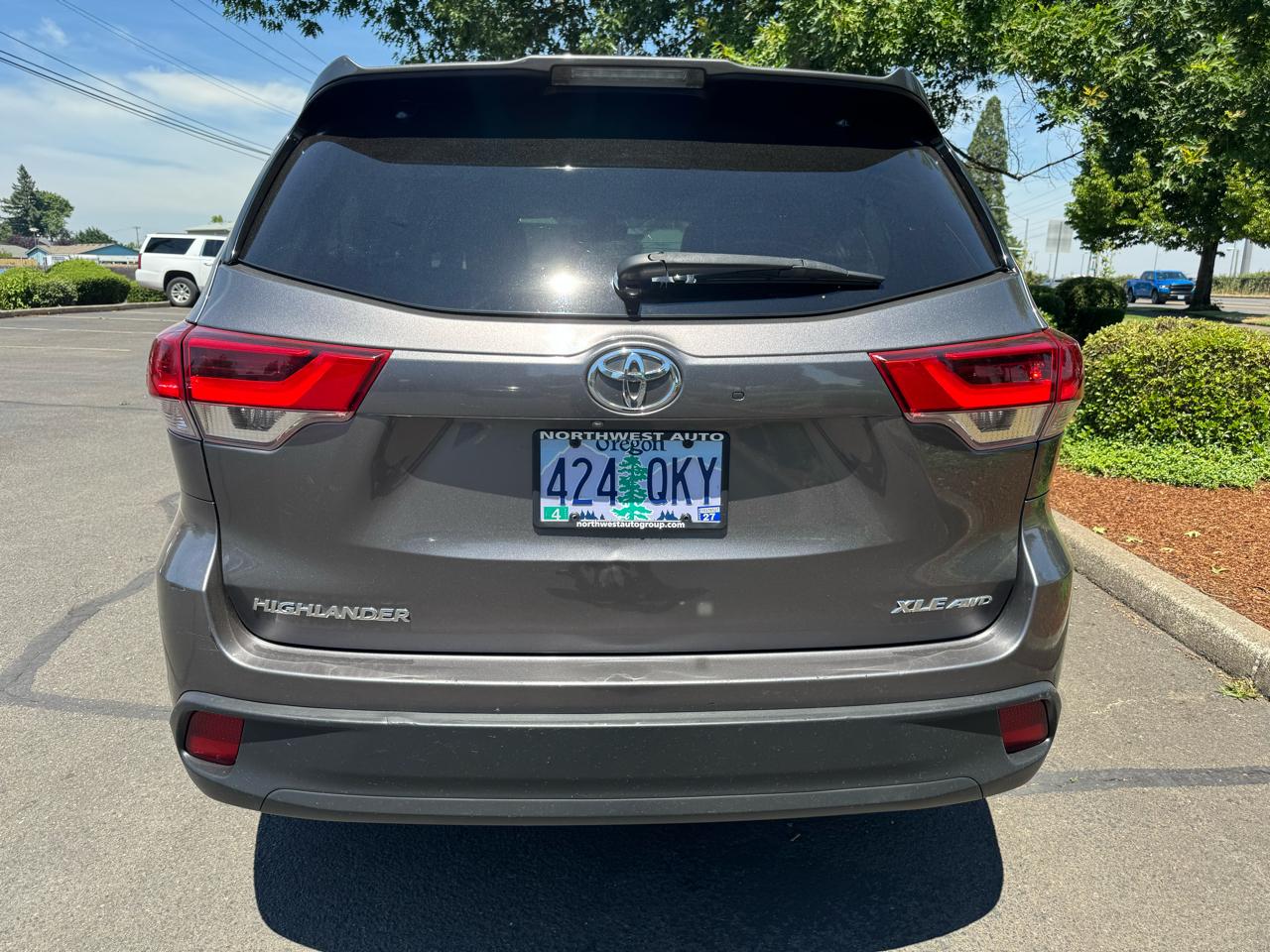 Toyota Highlander XLE V6 AWD (Natl) 2017
