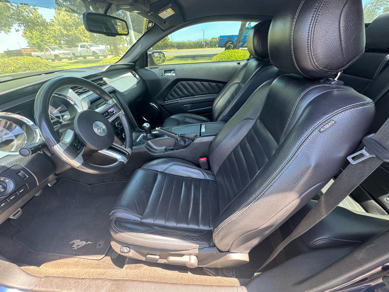 Ford Mustang 2dr Cpe V6 2012