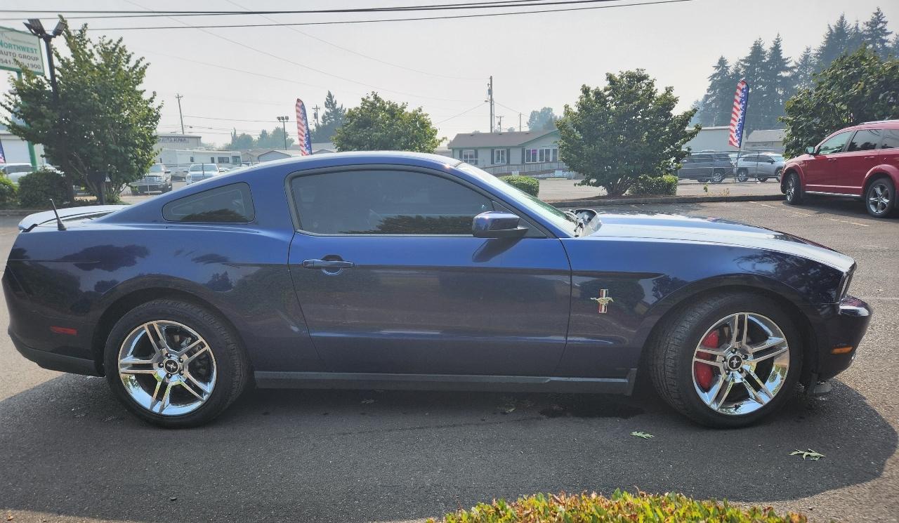 Ford Mustang 2dr Cpe V6 2012