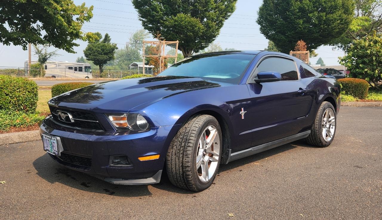 2012 Ford Mustang 2dr Cpe V6