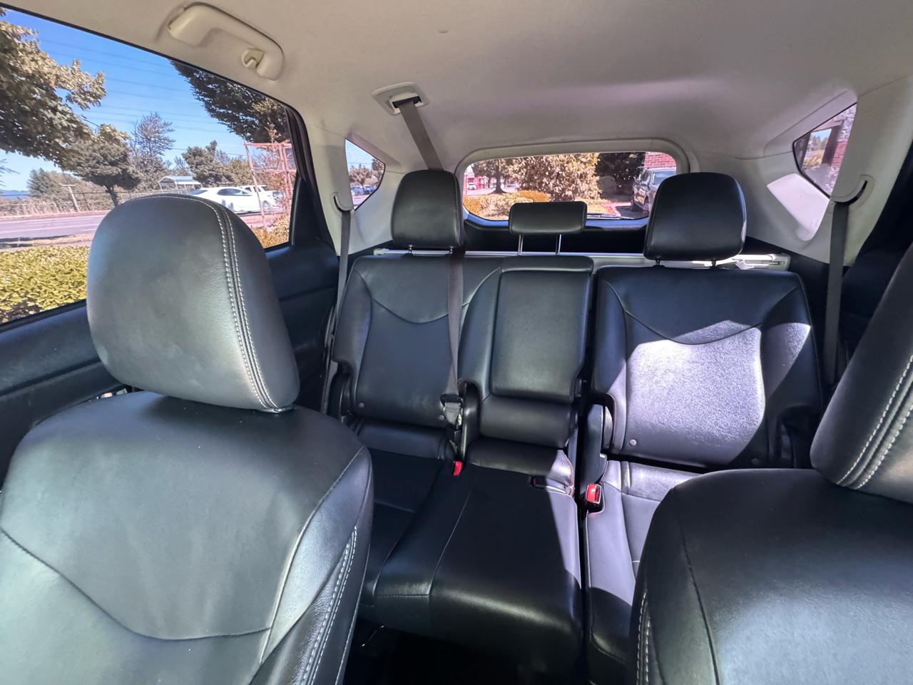 Toyota Prius V 5dr Wgn Three (Natl) 2015