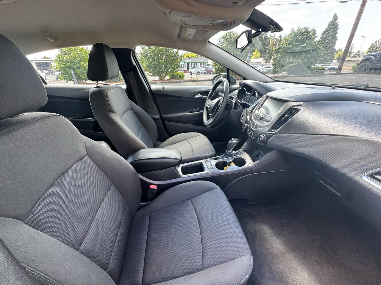 Chevrolet Cruze 4dr Sdn 1.4L LT w/1SD 2017