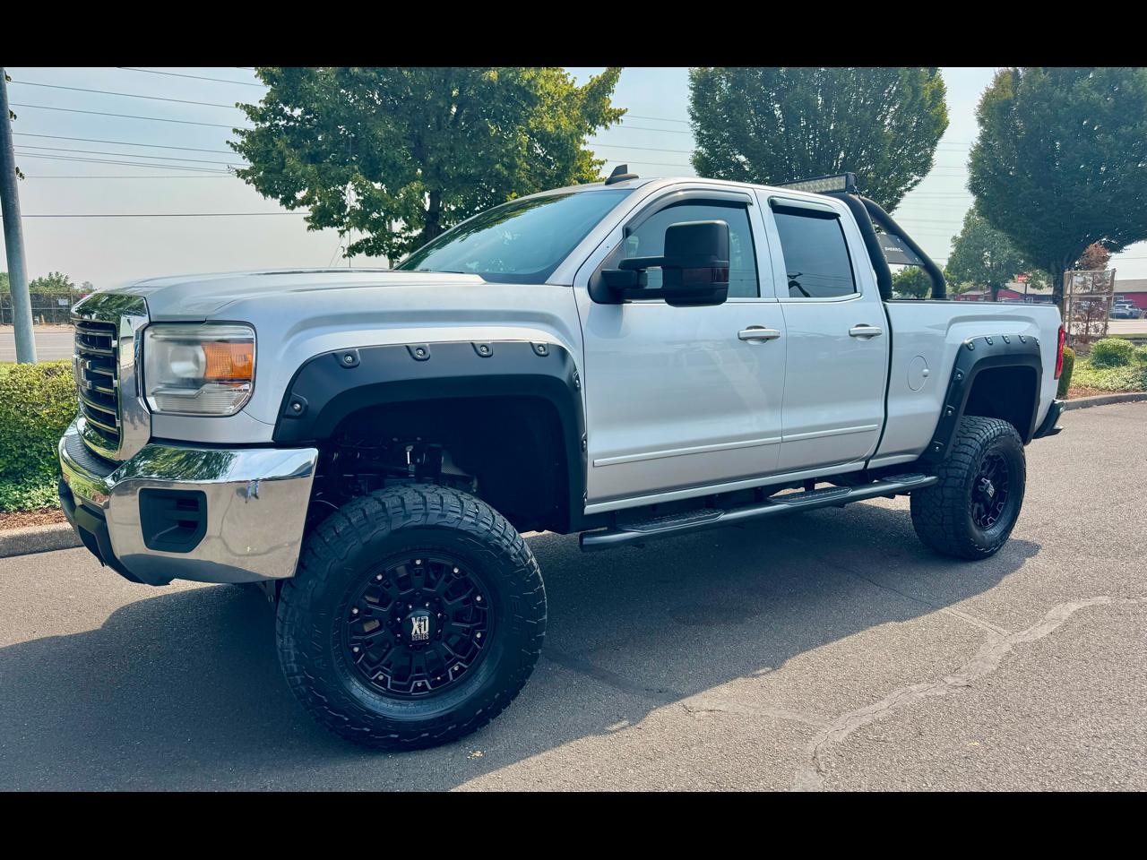 2015 GMC Sierra 2500HD available WiFi 4WD Double Cab 144.2" SLE