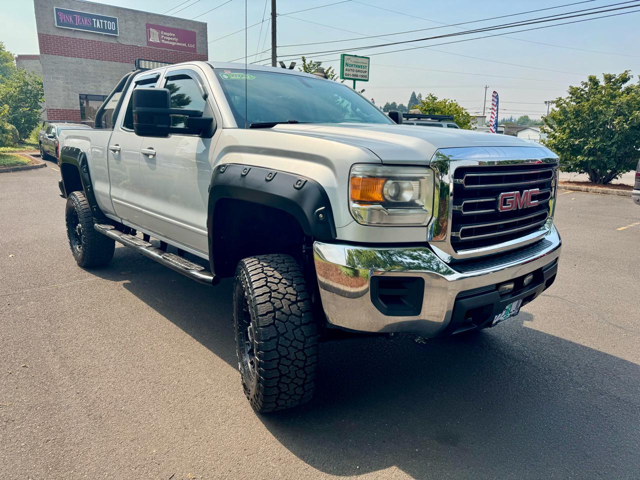 GMC Sierra 2500HD available WiFi 4WD Double Cab 144.2" SLE 2015