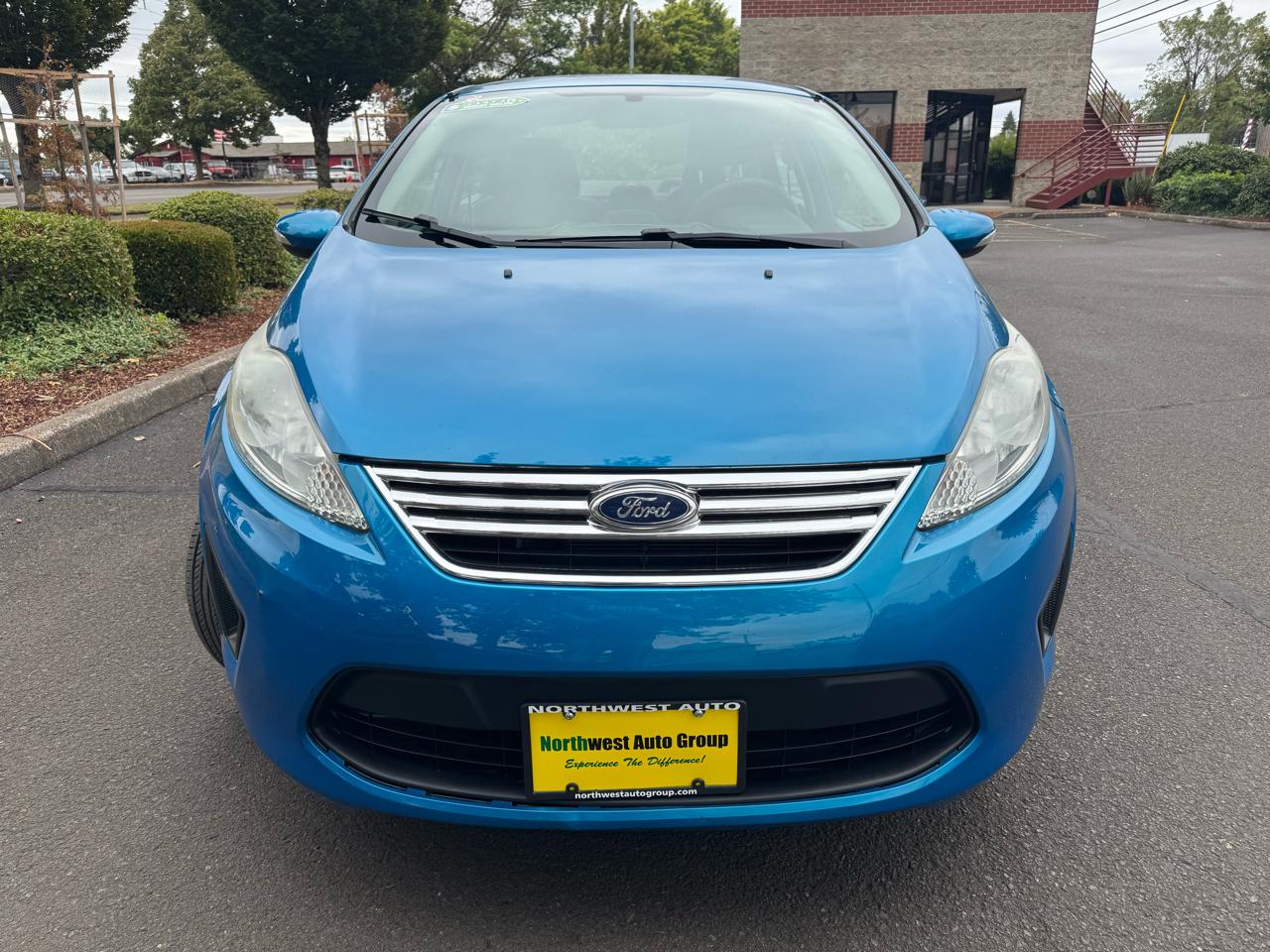 Ford Fiesta 4dr Sdn SE 2013
