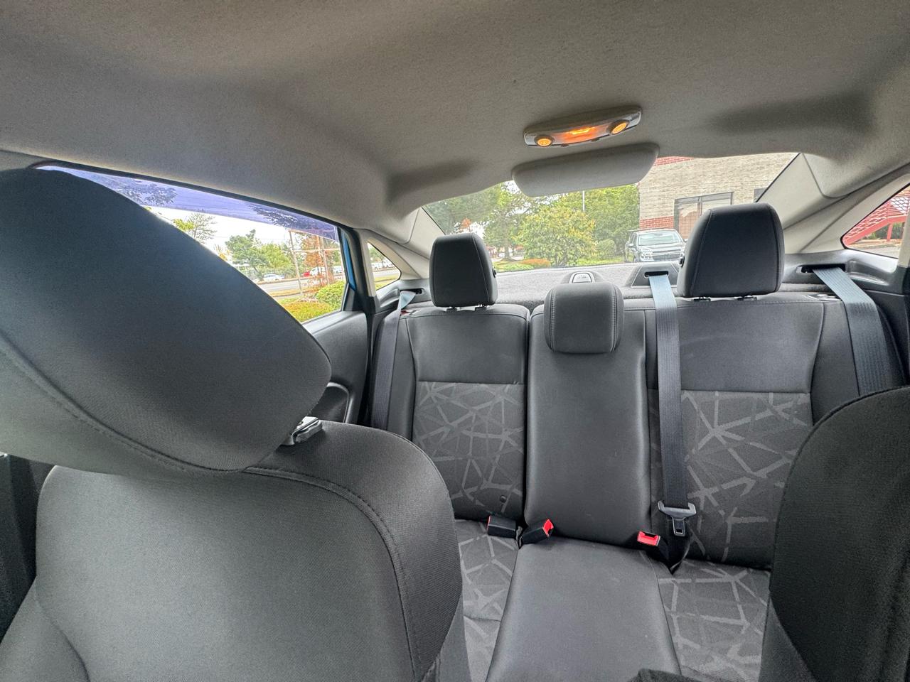Ford Fiesta 4dr Sdn SE 2013