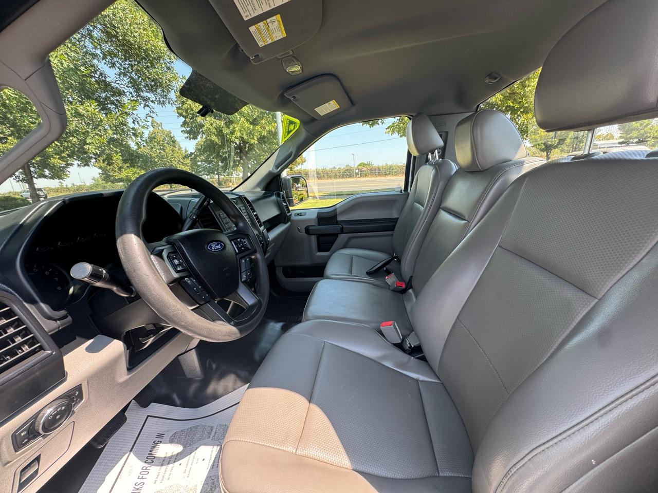 Ford F-150 XLT 4WD Reg Cab 8' Box 2018
