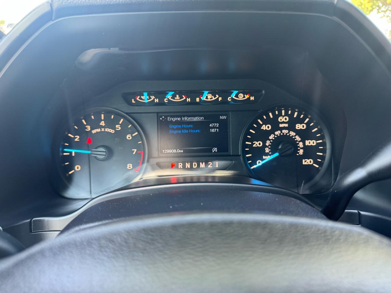 Ford F-150 XLT 4WD Reg Cab 8' Box 2018