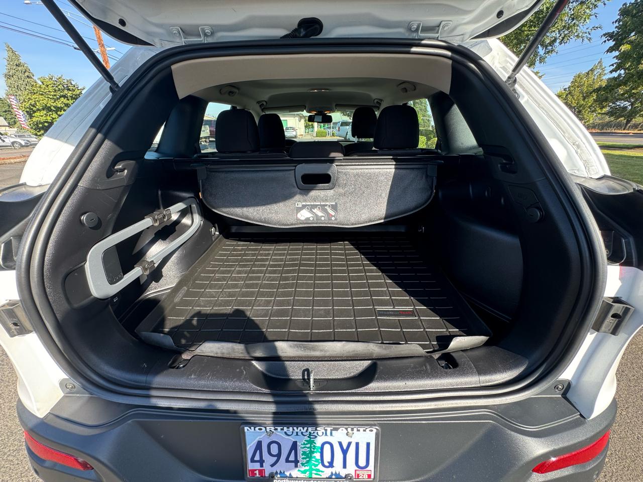 Jeep Cherokee 4WD 4dr Sport 2015