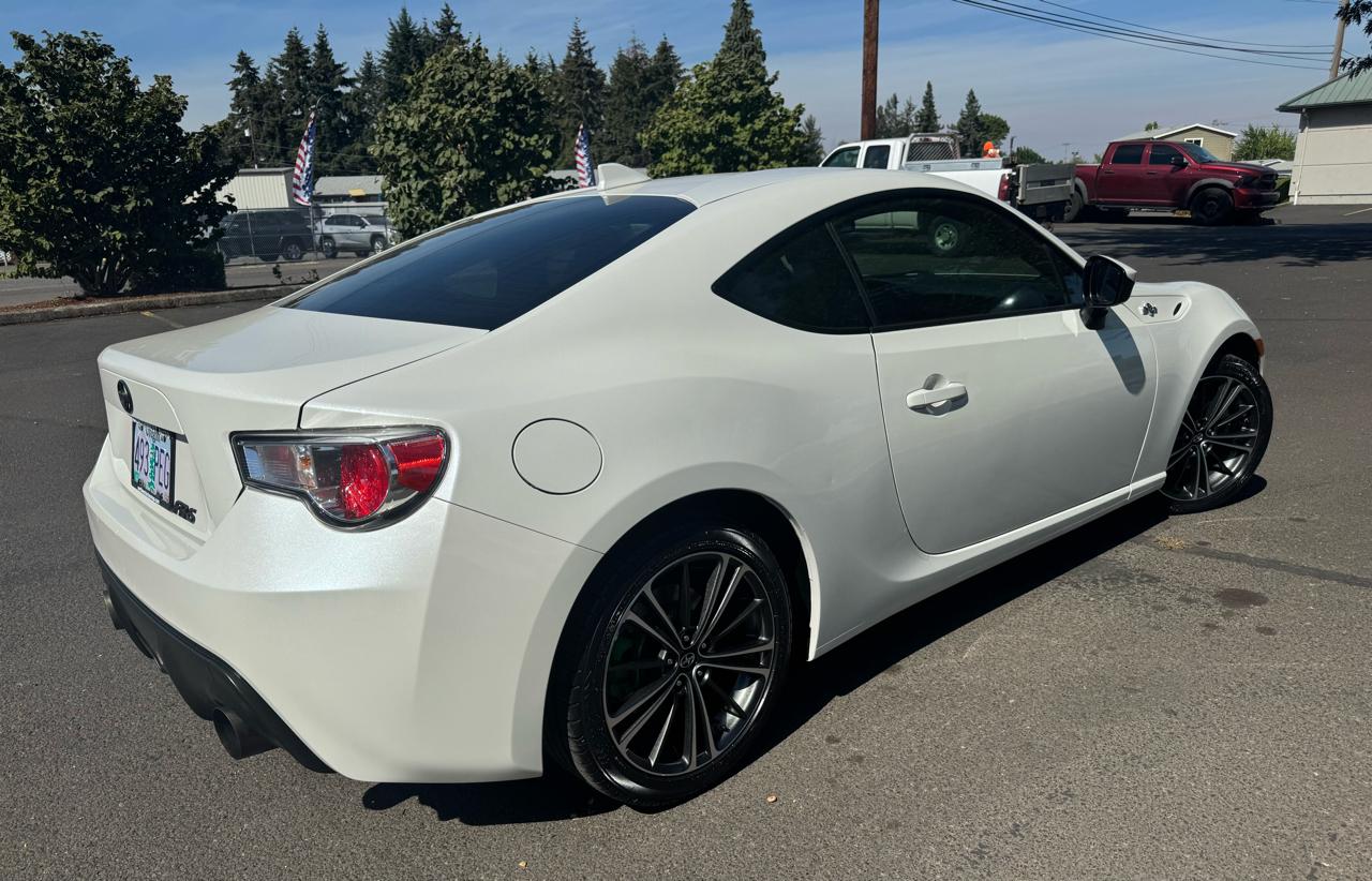 Scion FR-S 2dr Cpe Man (Natl) 2015