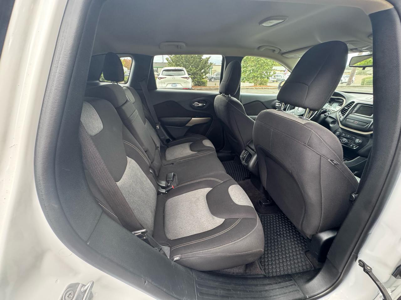 Jeep Cherokee Latitude 4x4 2018