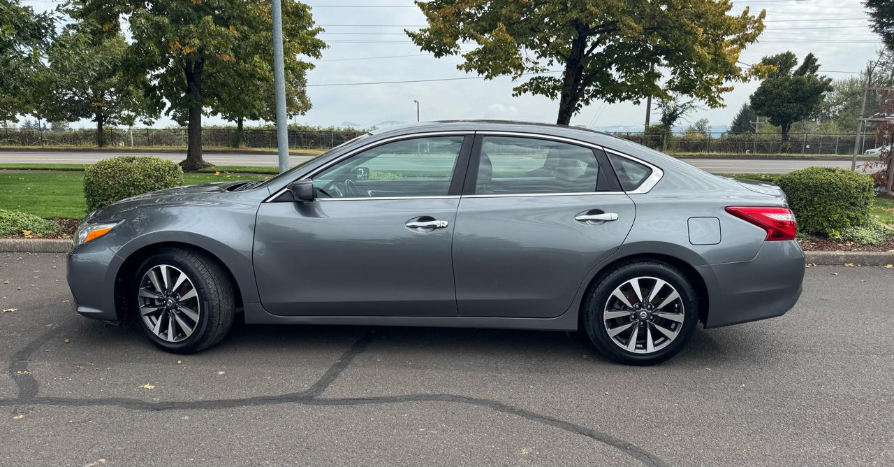 Nissan Altima 2.5 SV Sedan 2017