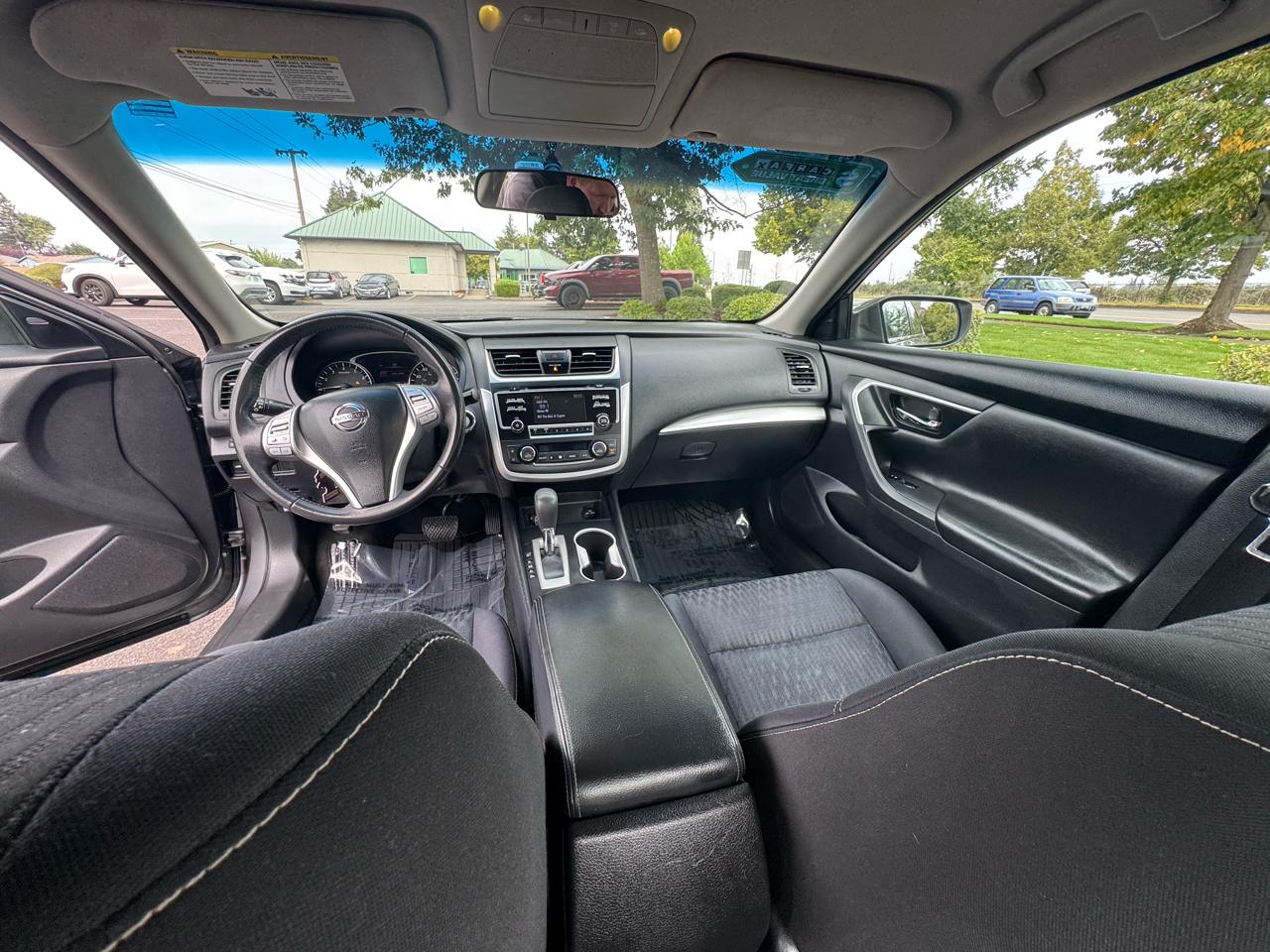Nissan Altima 2.5 SV Sedan 2017