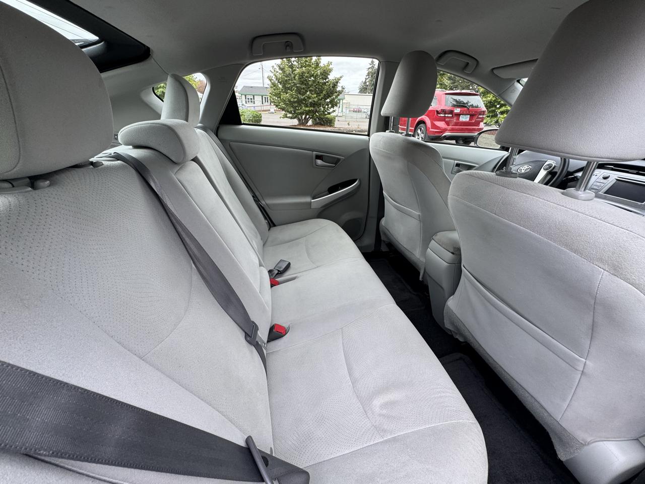 Toyota Prius 5dr HB Persona Series Special Edition (Natl) 2015