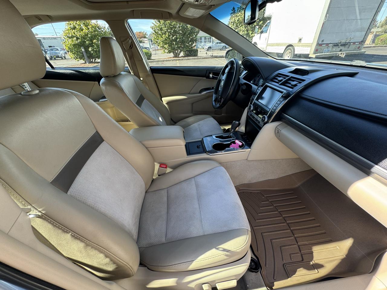 Toyota Camry Hybrid 4dr Sdn XLE (Natl) 2012