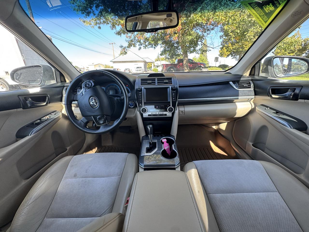 Toyota Camry Hybrid 4dr Sdn XLE (Natl) 2012