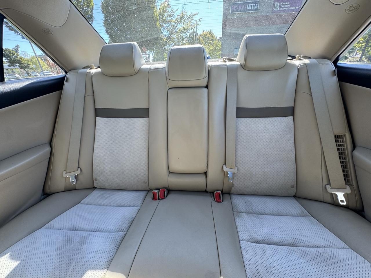 Toyota Camry Hybrid 4dr Sdn XLE (Natl) 2012