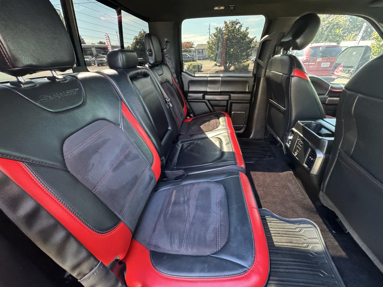Ford F-150 4WD SuperCrew 145" Lariat 2016