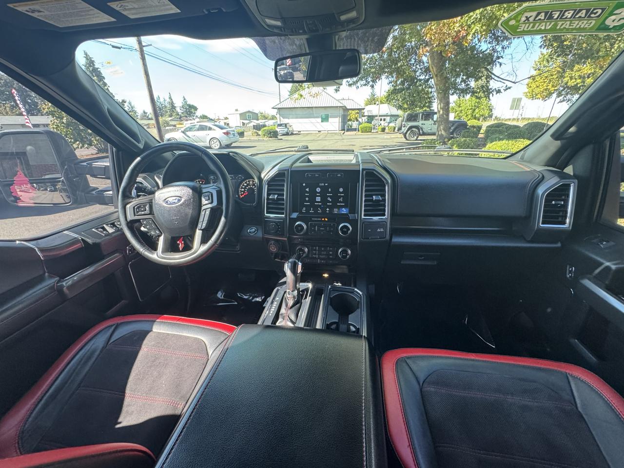 Ford F-150 4WD SuperCrew 145" Lariat 2016