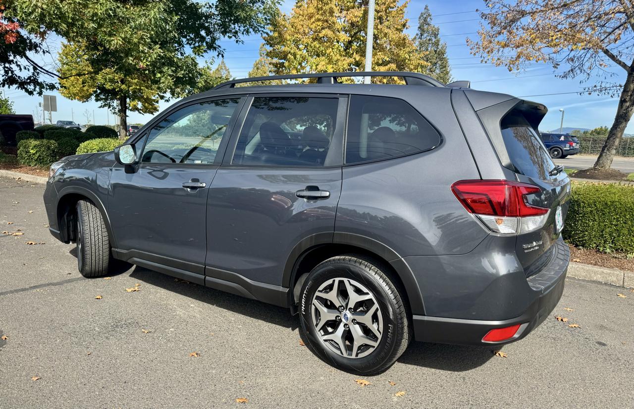 Subaru Forester Premium CVT 2021