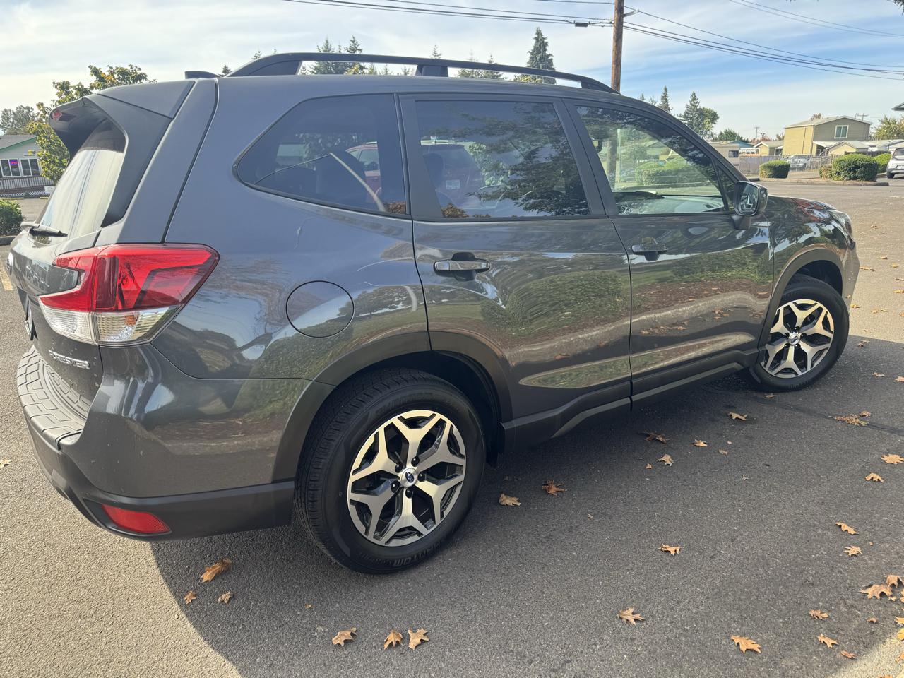Subaru Forester Premium CVT 2021