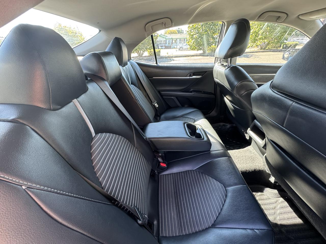 Toyota Camry XLE Auto (Natl) 2019