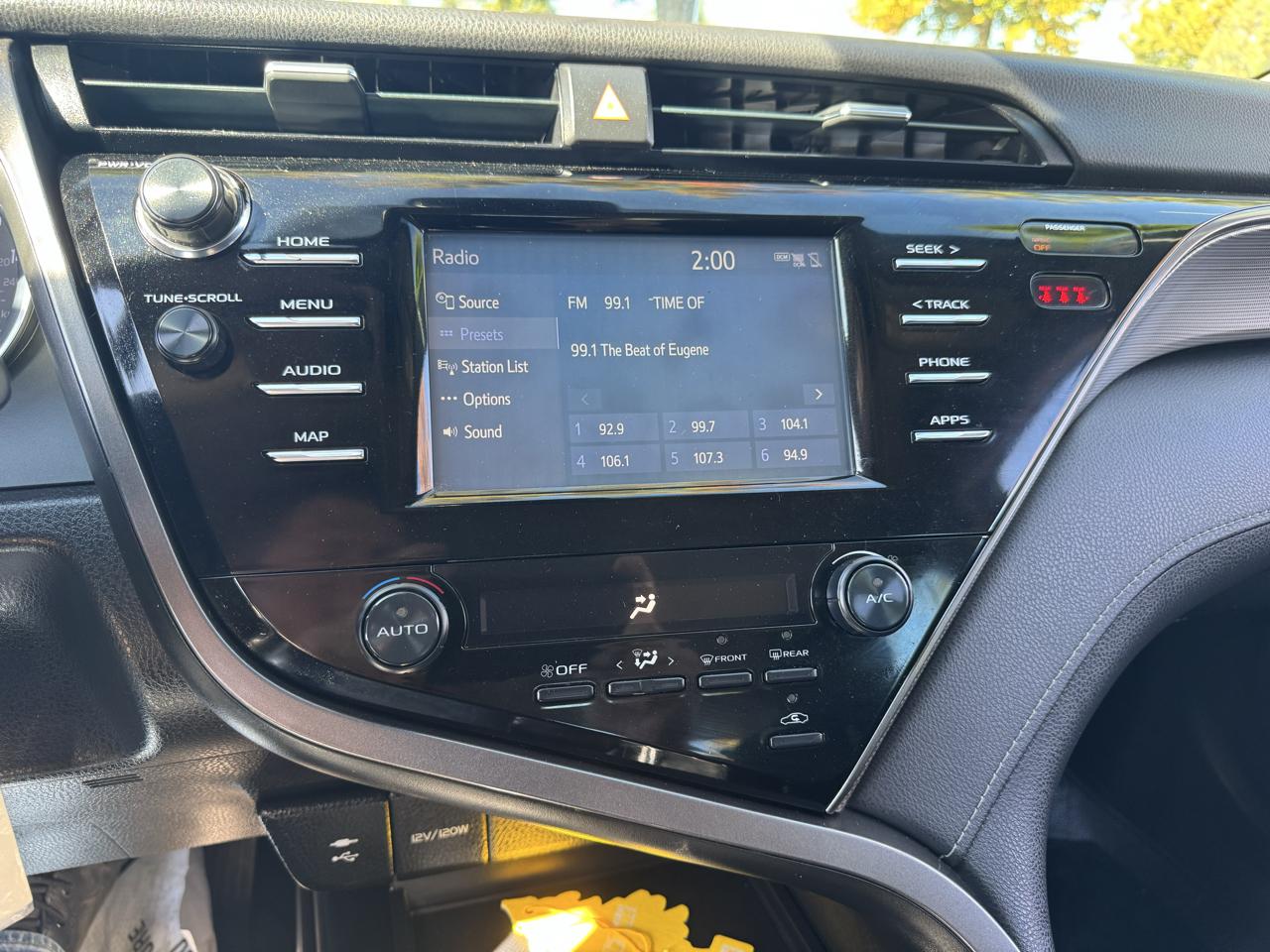 Toyota Camry XLE Auto (Natl) 2019