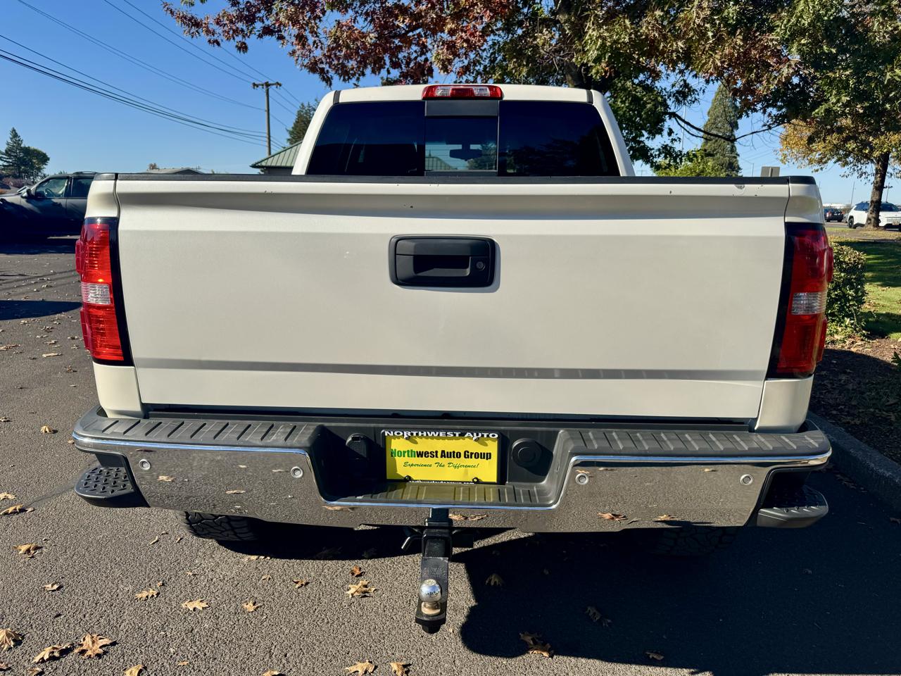 GMC Sierra 1500 4WD Crew Cab 143.5" SLE 2015