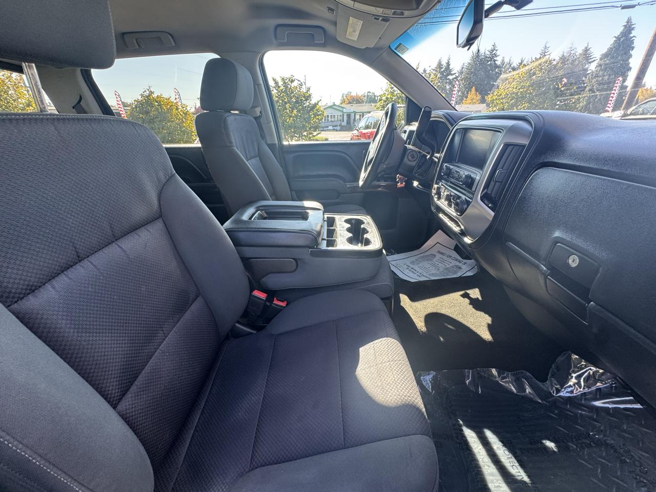 GMC Sierra 1500 4WD Crew Cab 143.5" SLE 2015