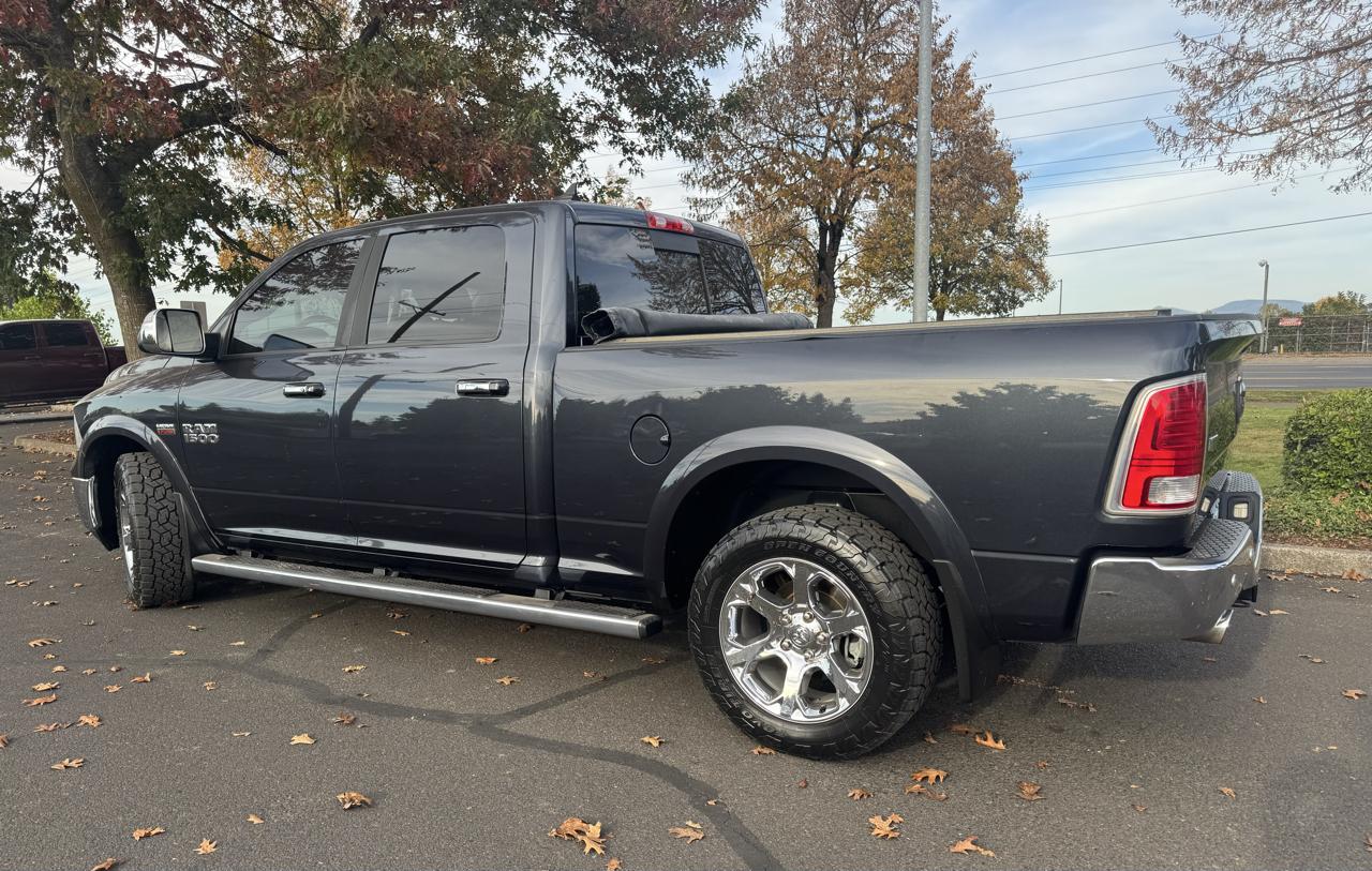 RAM 1500 4WD Crew Cab 149" Laramie 2016