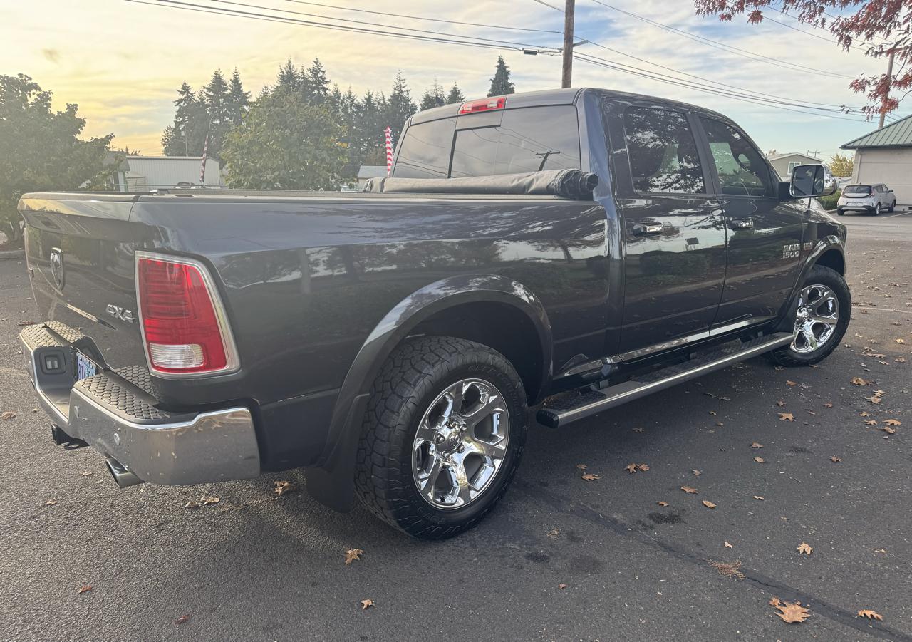 RAM 1500 4WD Crew Cab 149" Laramie 2016