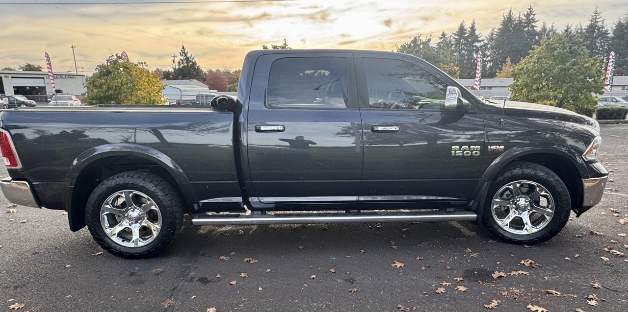 RAM 1500 4WD Crew Cab 149" Laramie 2016