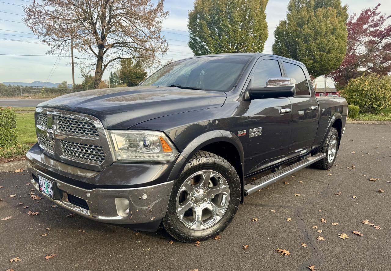 RAM 1500 4WD Crew Cab 149" Laramie 2016