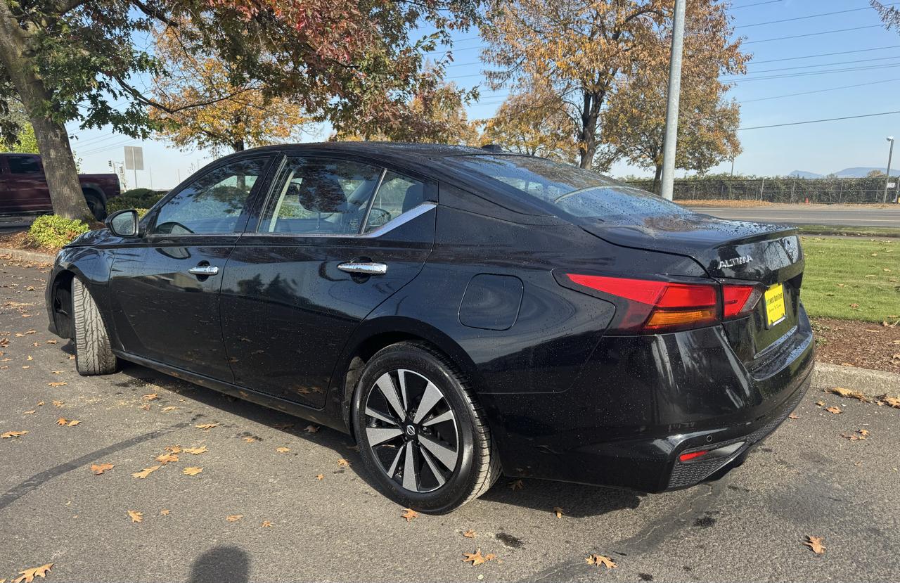 Nissan Altima 2.5 SL Sedan 2020