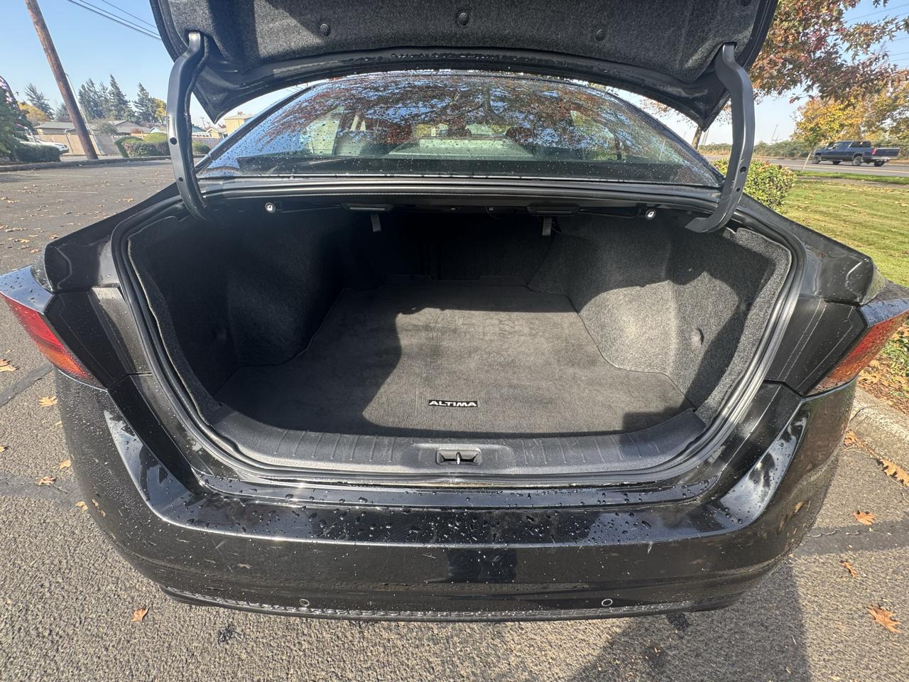 Nissan Altima 2.5 SL Sedan 2020