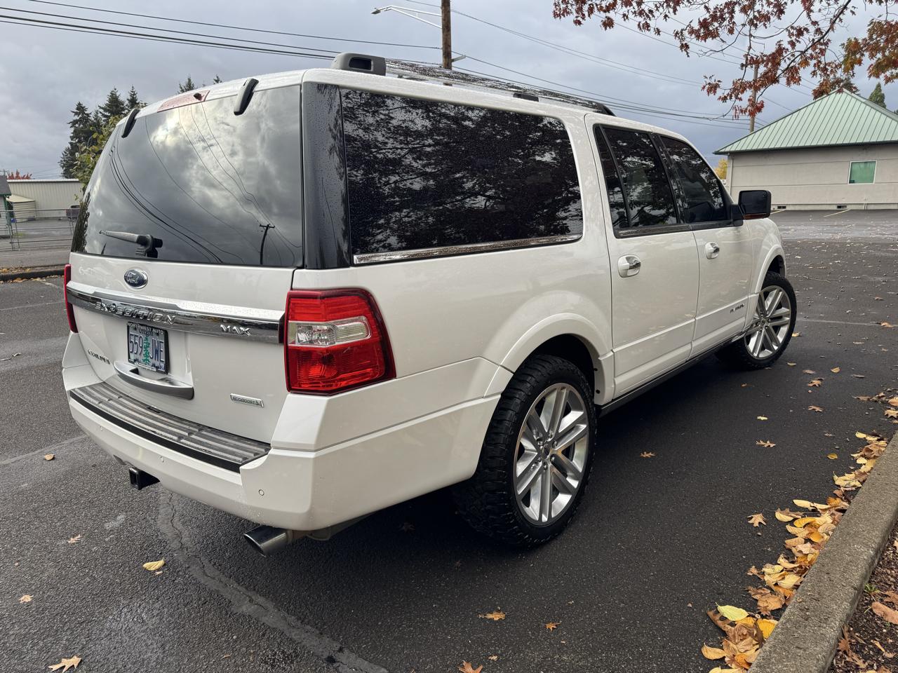 Ford Expedition EL 4WD 4dr Platinum 2016