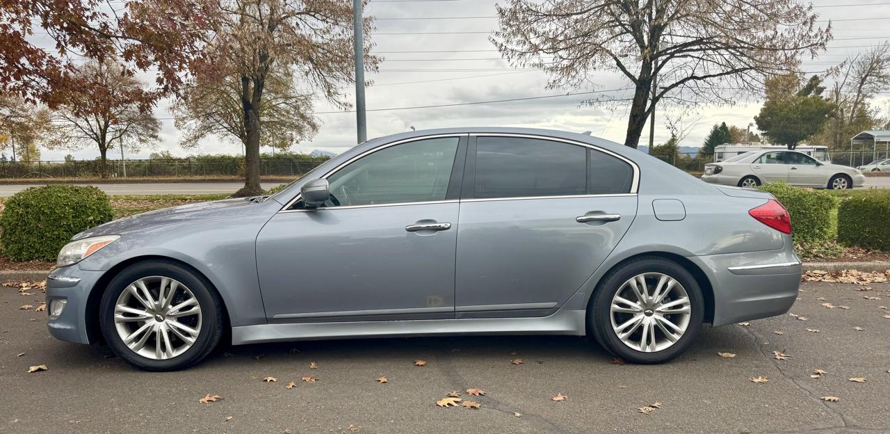 Hyundai Genesis 4dr Sdn V6 3.8L 2014