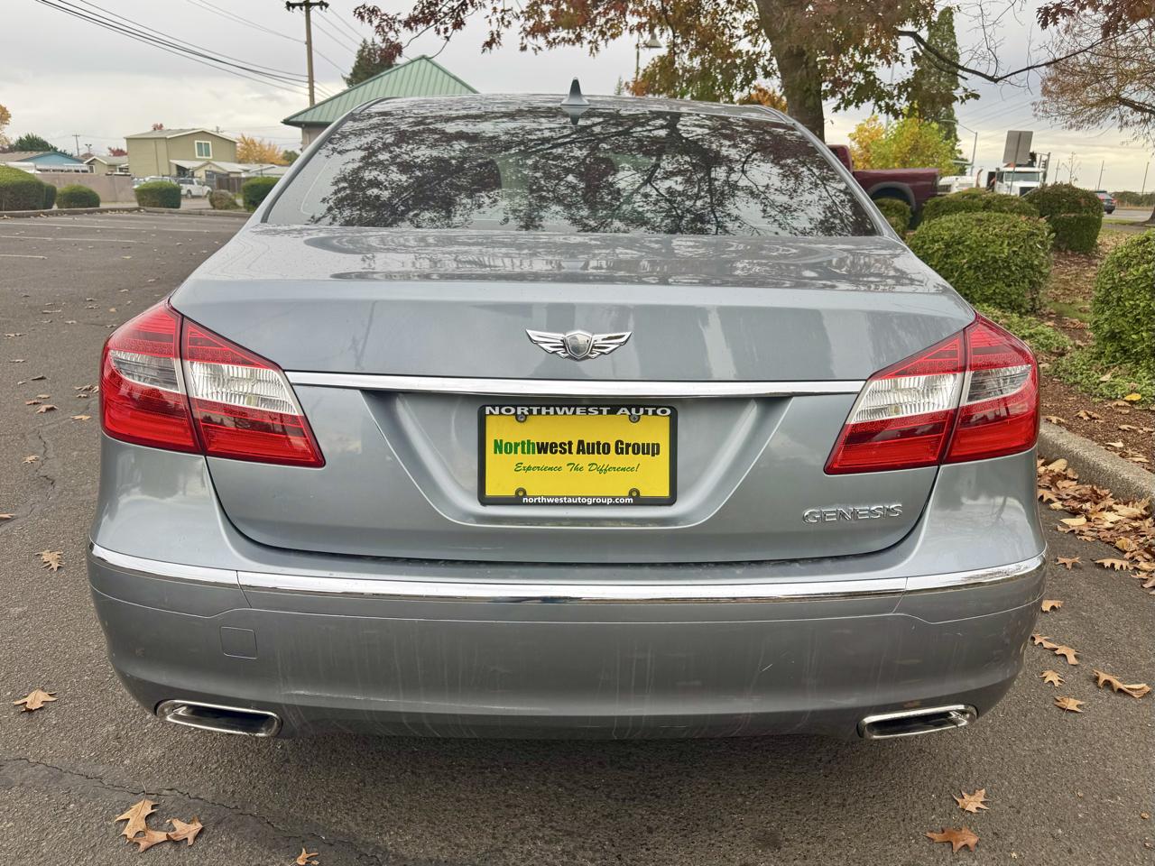 Hyundai Genesis 4dr Sdn V6 3.8L 2014