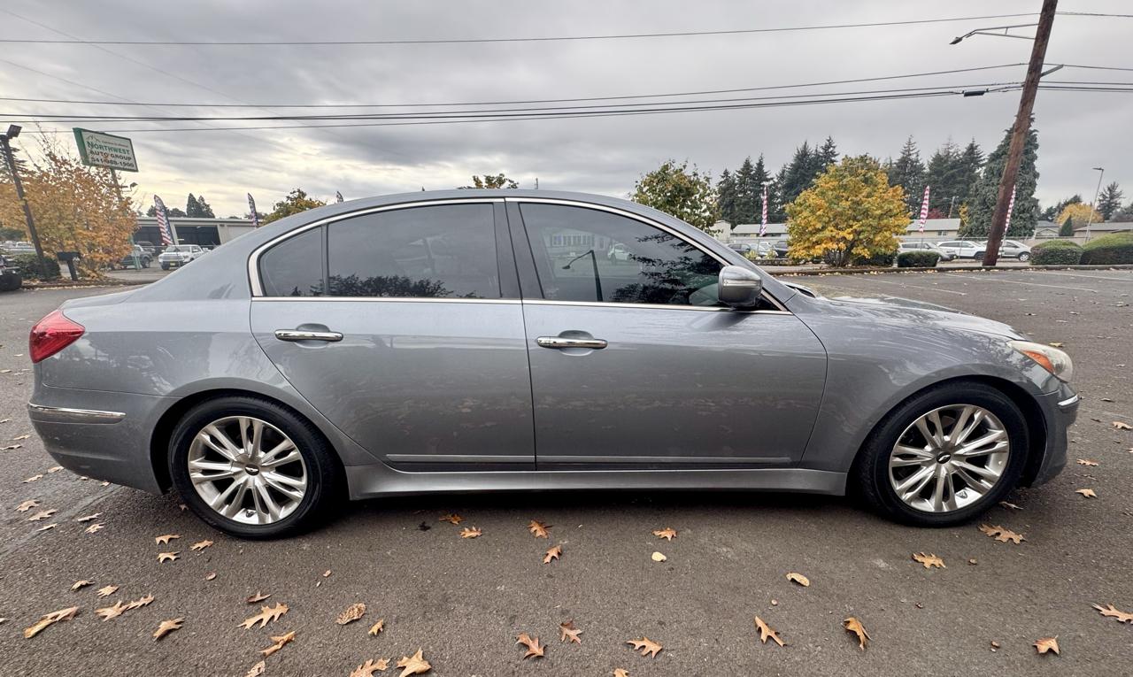 Hyundai Genesis 4dr Sdn V6 3.8L 2014