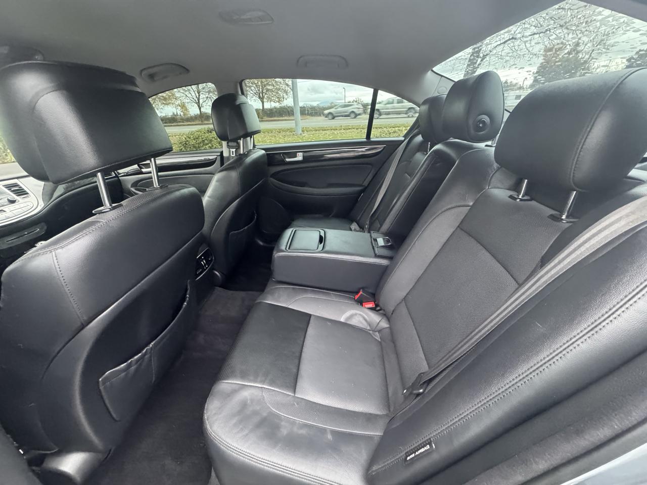 Hyundai Genesis 4dr Sdn V6 3.8L 2014