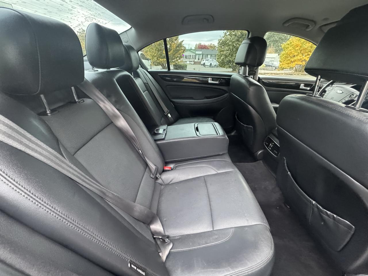 Hyundai Genesis 4dr Sdn V6 3.8L 2014