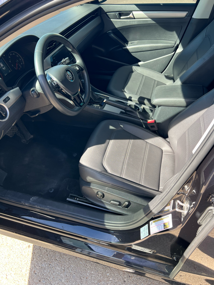 Volkswagen Passat 2.0T SE Auto 2021 Volkswagen Passat 2.0T SE Auto 2021