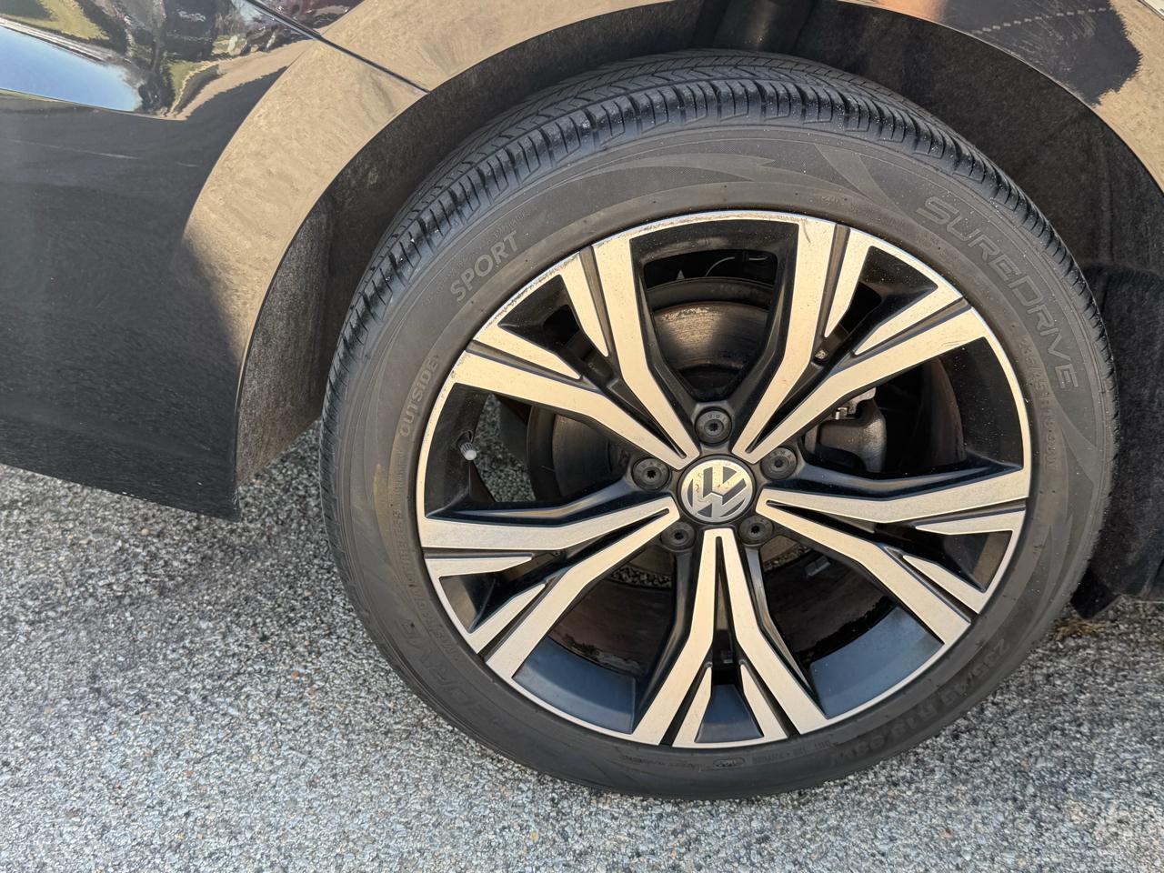 Volkswagen Passat 2.0T SE Auto 2021