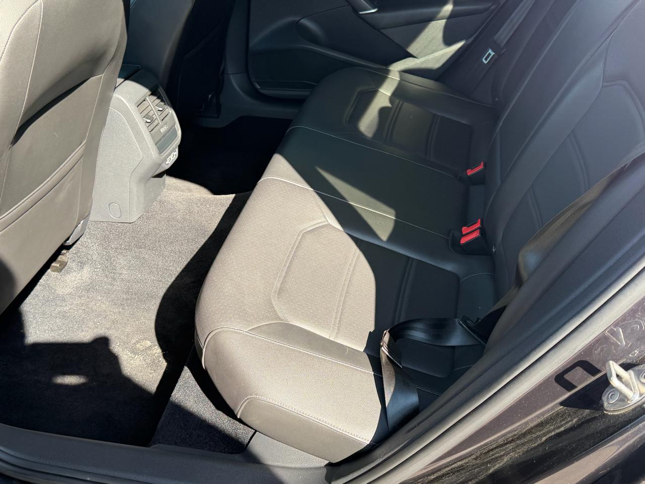 Volkswagen Passat 2.0T SE Auto 2021