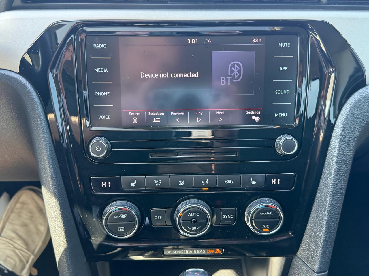 Volkswagen Passat 2.0T SE Auto 2021