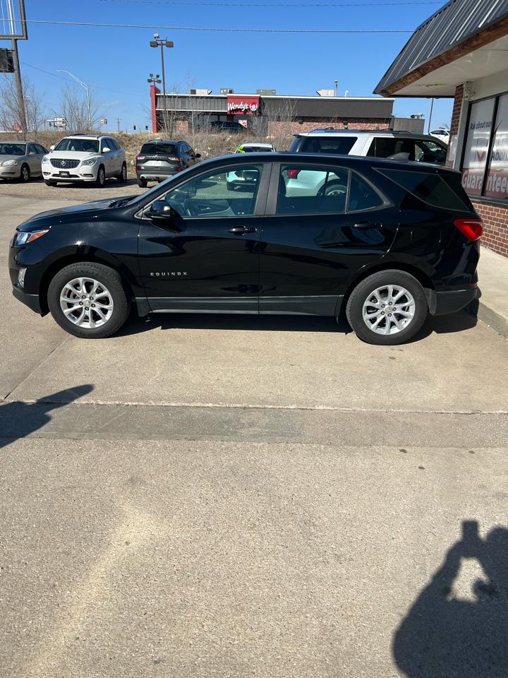 Chevrolet Equinox AWD 4dr LS w/1FL 2021