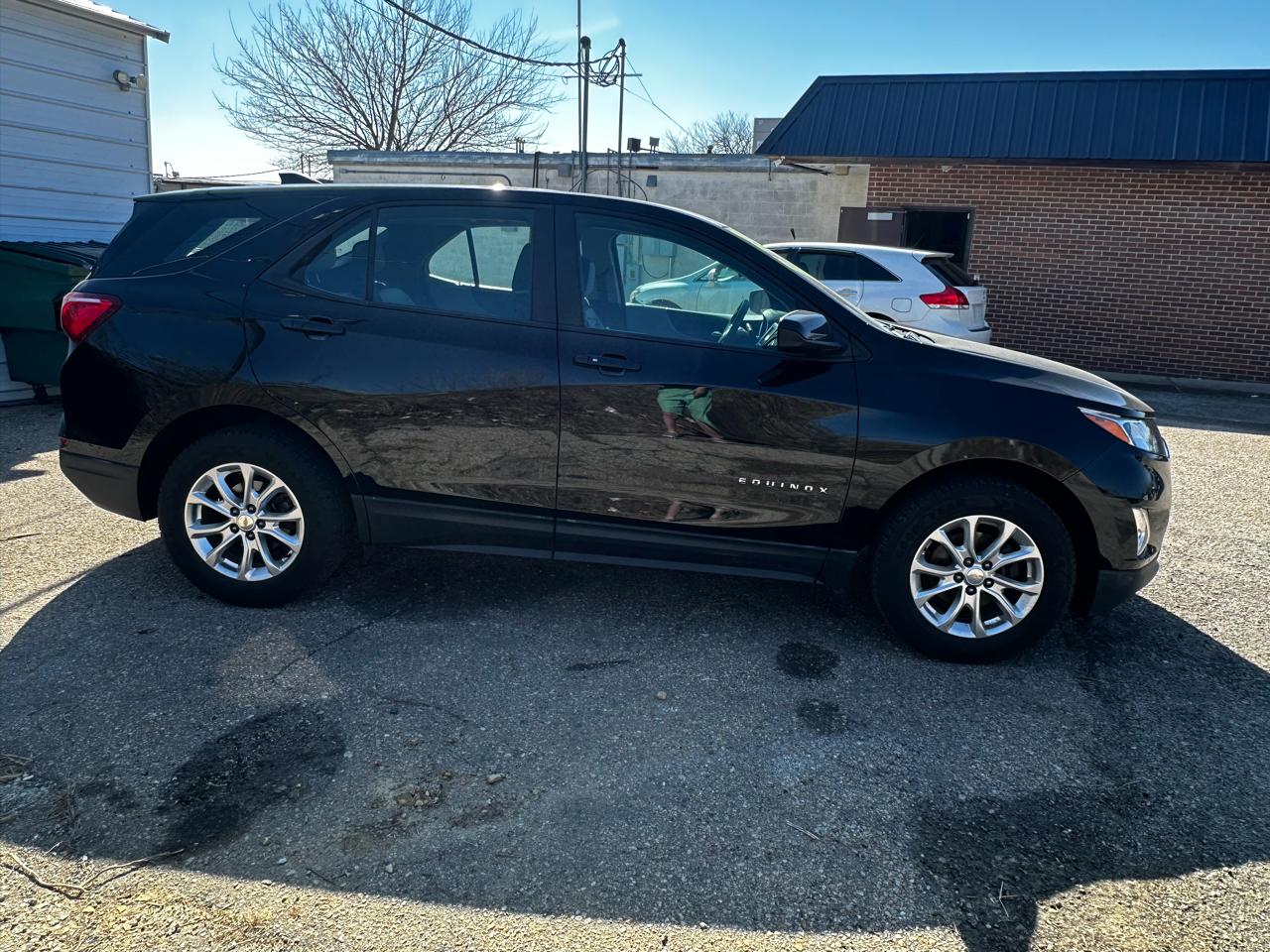 Chevrolet Equinox AWD 4dr LS w/1FL 2021