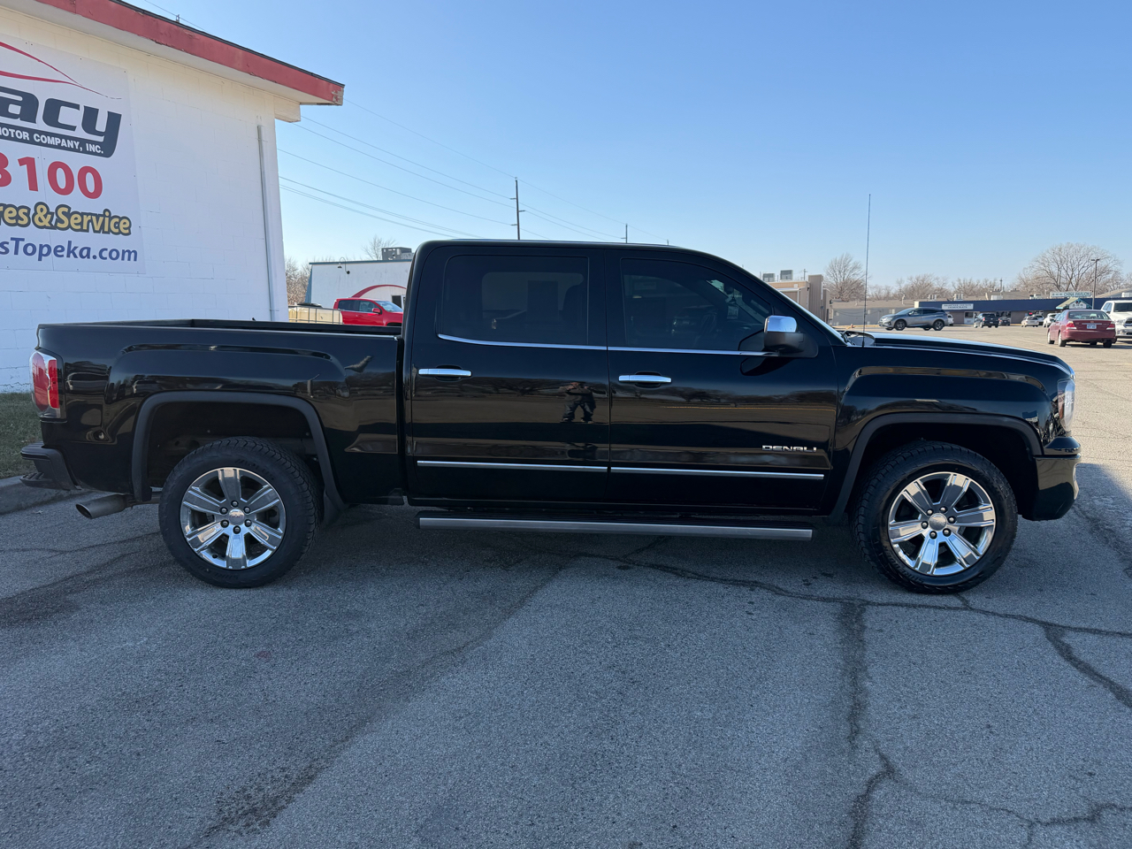 GMC Sierra 1500 4WD Crew Cab 143.5" Denali 2016
