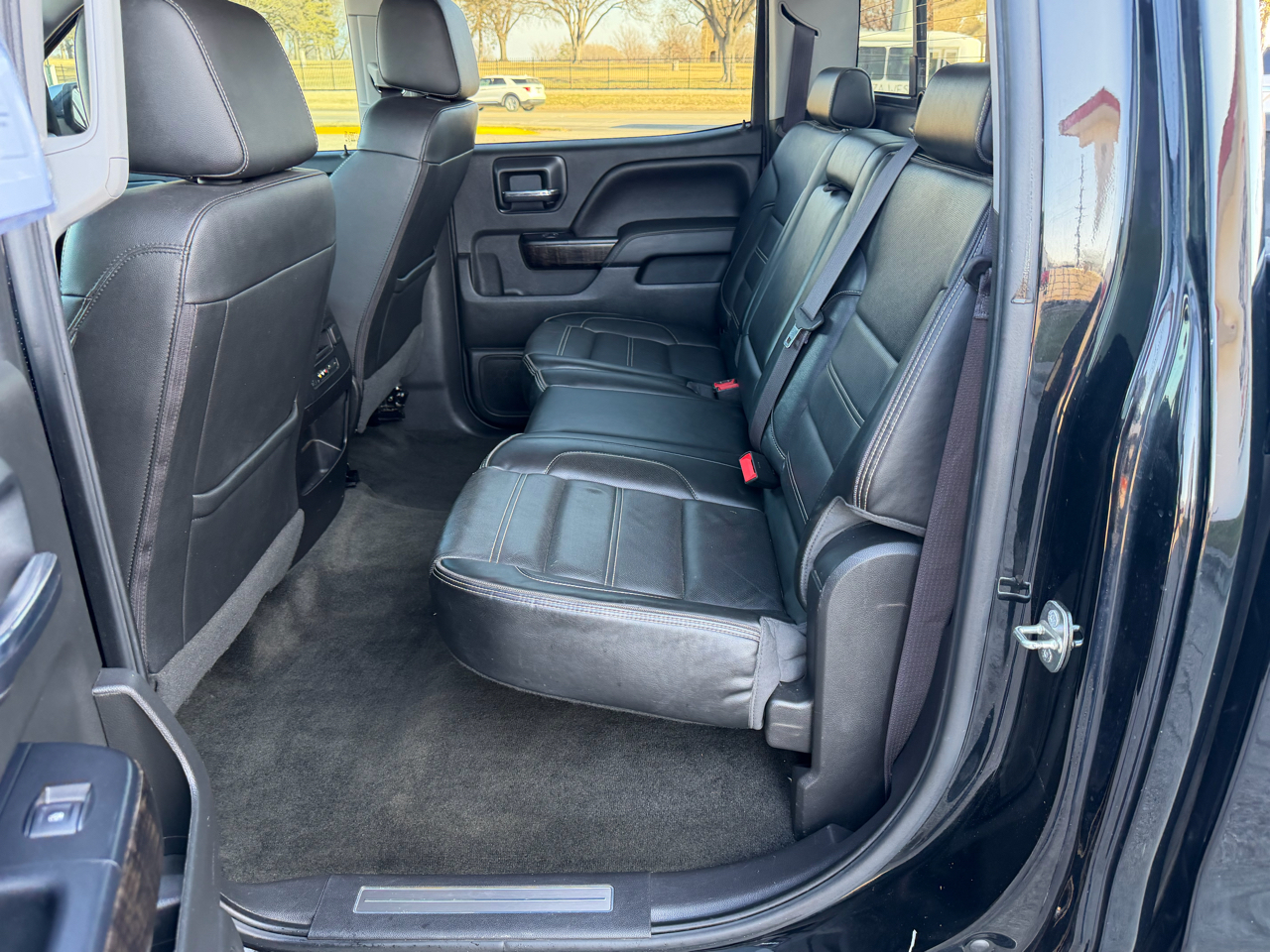 GMC Sierra 1500 4WD Crew Cab 143.5" Denali 2016