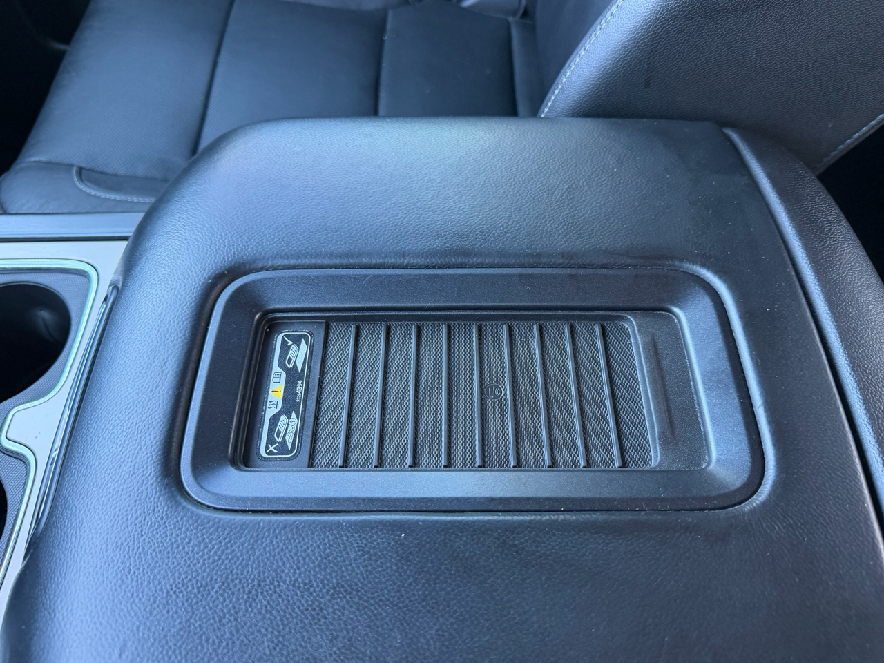 GMC Sierra 1500 4WD Crew Cab 143.5" Denali 2016